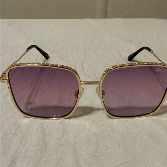 Quay Australia Accessories - Quay Australia Gold Frame Sunglasses with Purple Lenses